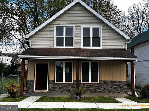 Single Family Residence in Cumberland MD 1212 Lafayette Ave.jpg