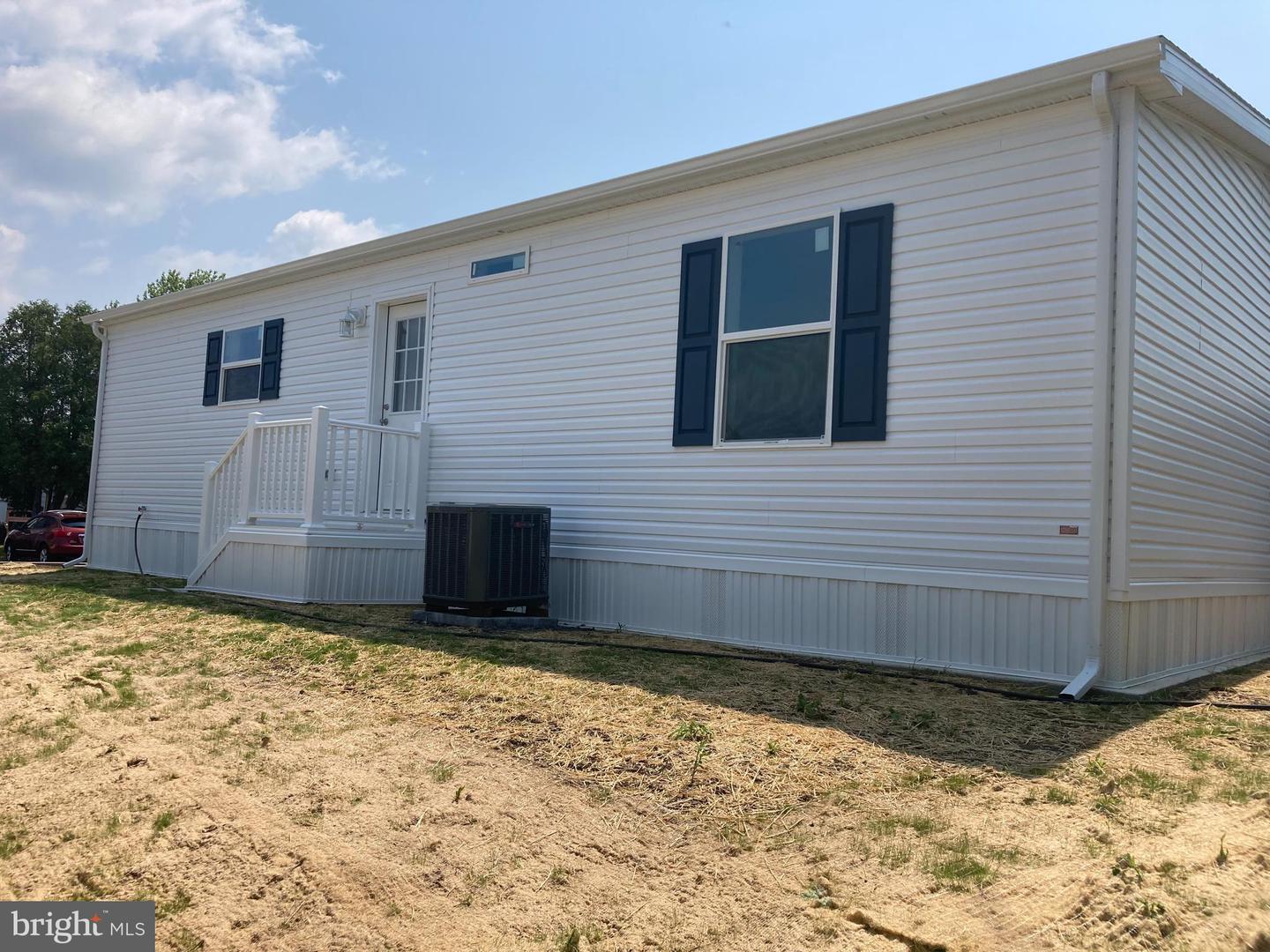 Photo 4 of 14 of 169 Hillside Ct mobile home