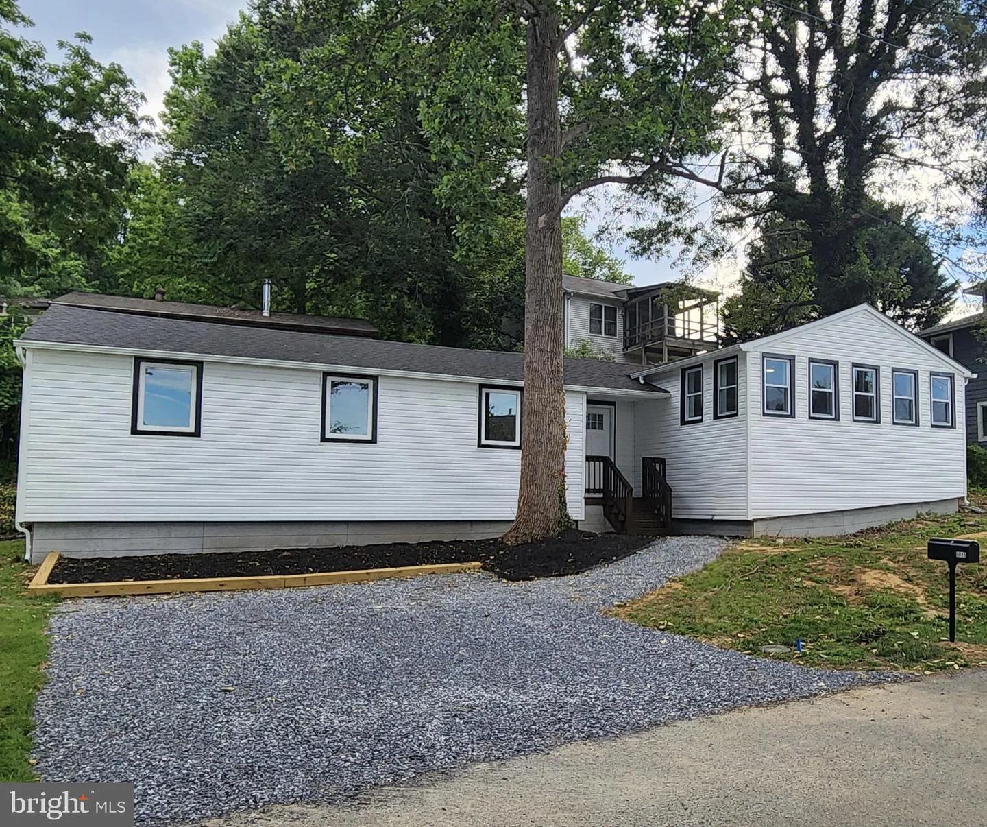 6045 Bayview Road