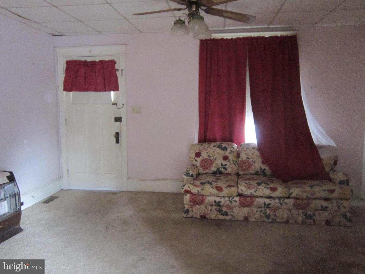 Photo 6 of 18 of 76 S Valley Ave #12 house