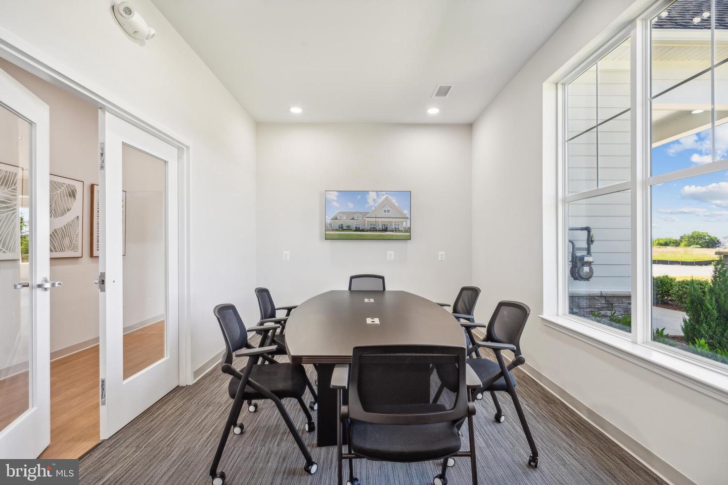Photo 43 of 50 of 24164 Thurso Sq townhome