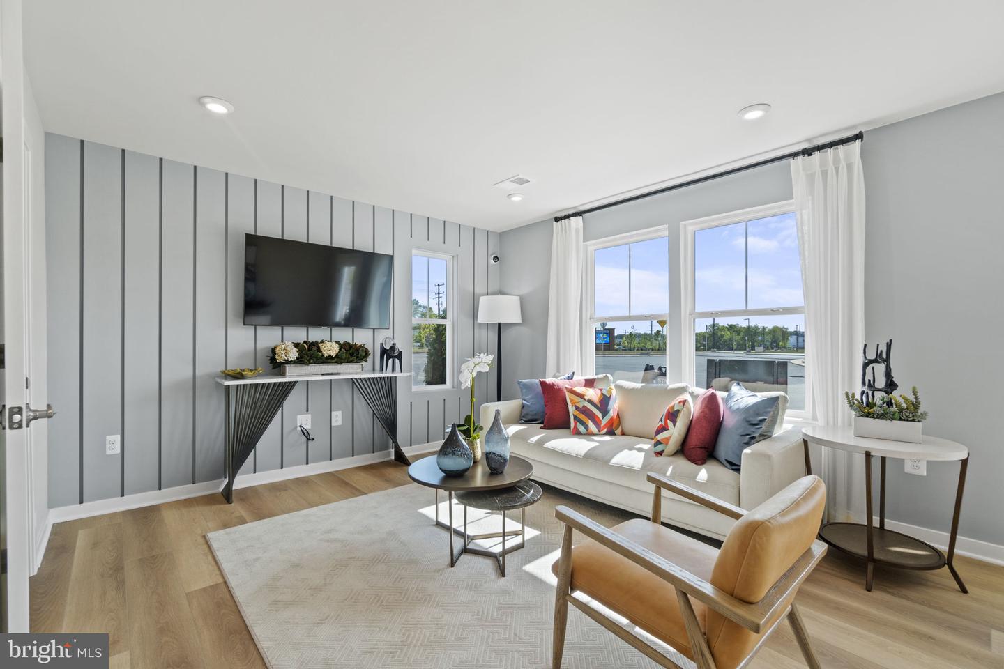 Photo 4 of 50 of 24164 Thurso Sq townhome