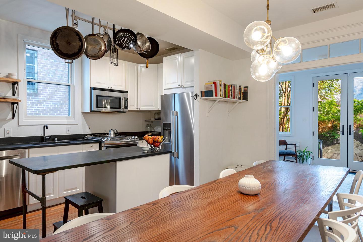 Photo 11 of 40 of 651 Irving St NW townhome
