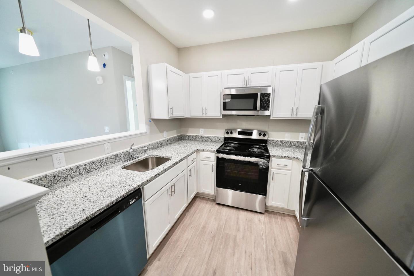 Photo 4 of 24 of 30609 Cedar Neck #3211 condo