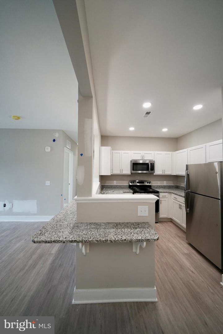 Photo 18 of 24 of 30609 Cedar Neck #3211 condo