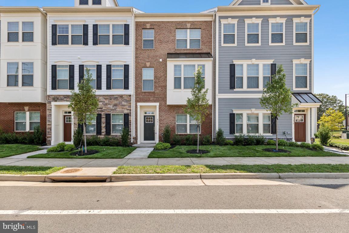 View Manassas, VA 20110 townhome