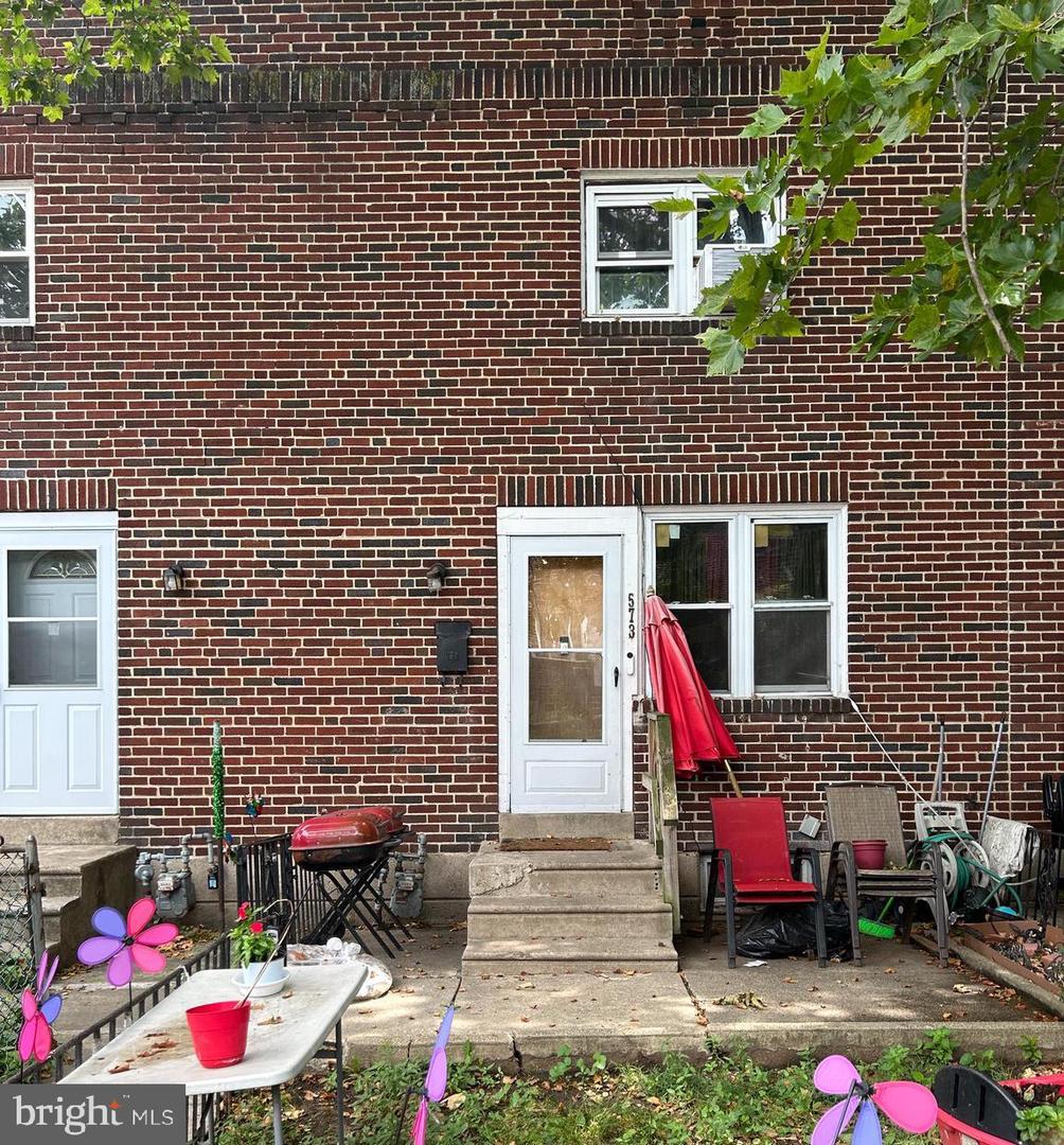 View Upper Darby, PA 19082 townhome