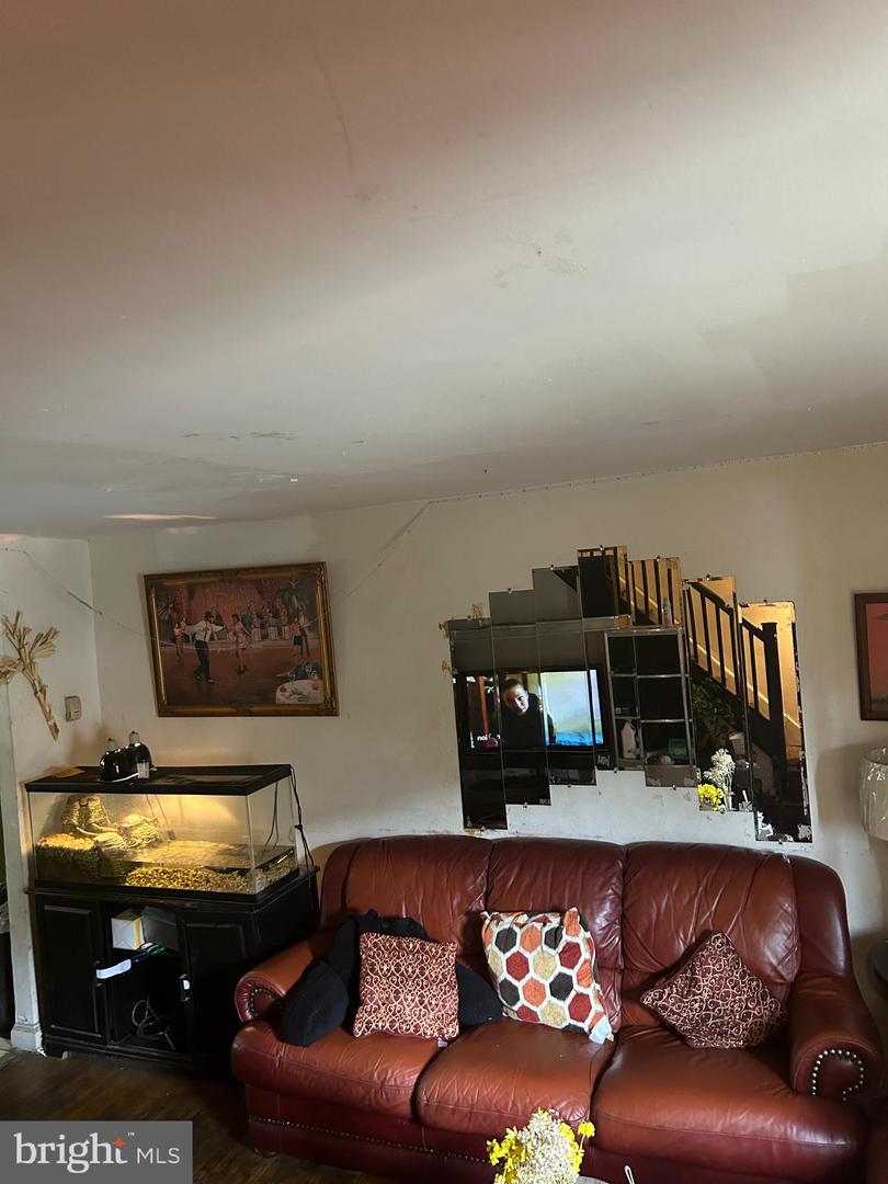 Photo 9 of 12 of 573 Snowden Rd townhome