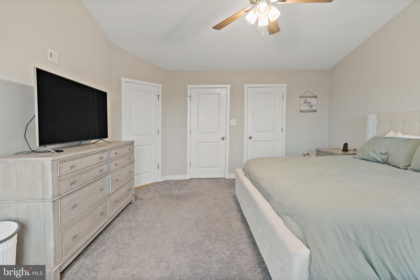 Photo 19 of 51 of 116 Carnes Way townhome