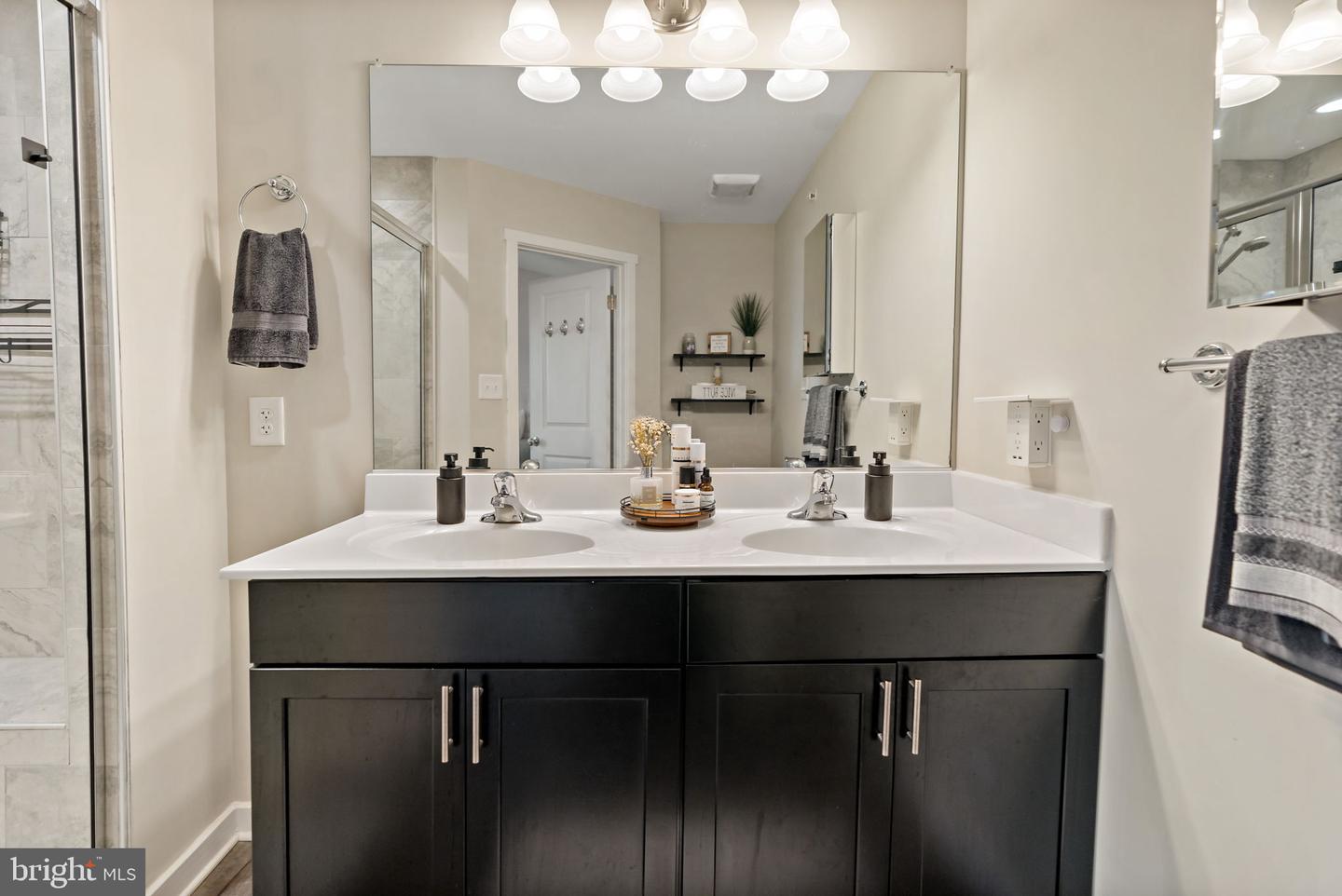 Photo 21 of 51 of 116 Carnes Way townhome