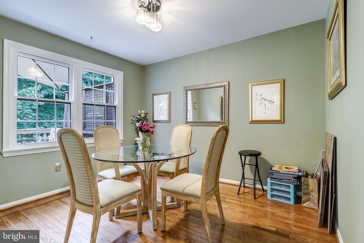 Photo 9 of 30 of 3021 Mozart Dr townhome