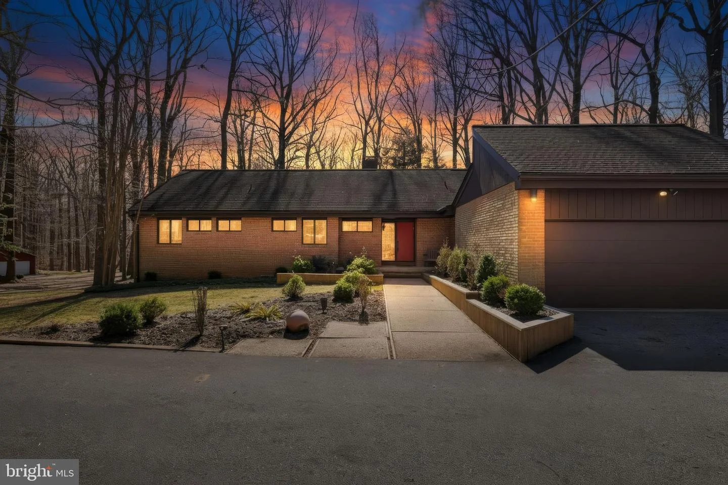 4 Chellis Court