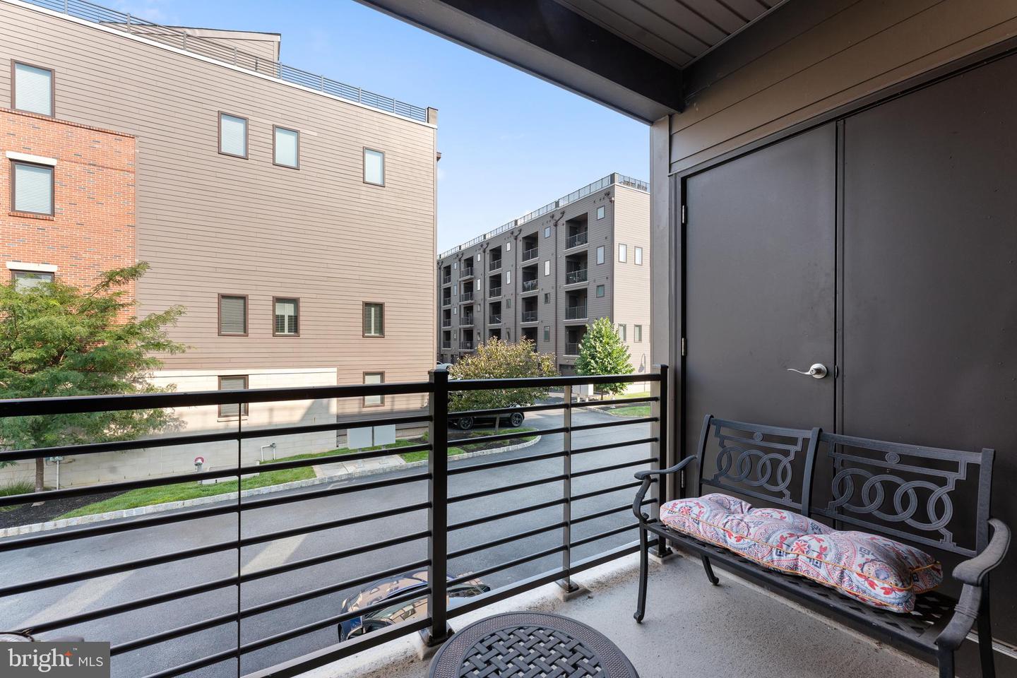 Photo 15 of 26 of 701 Lakeview Ct #Bldg 700 townhome
