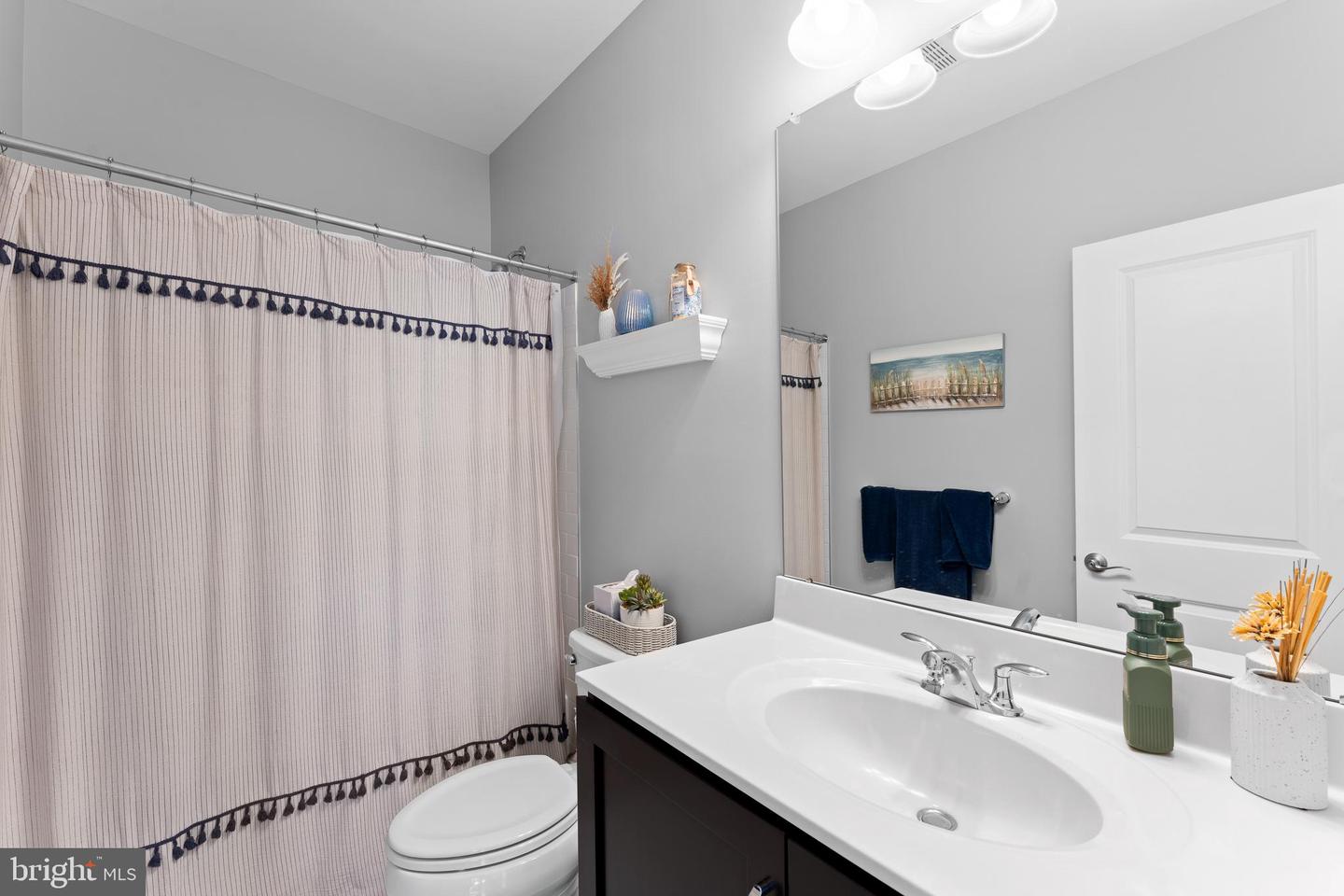 Photo 22 of 26 of 701 Lakeview Ct #Bldg 700 townhome