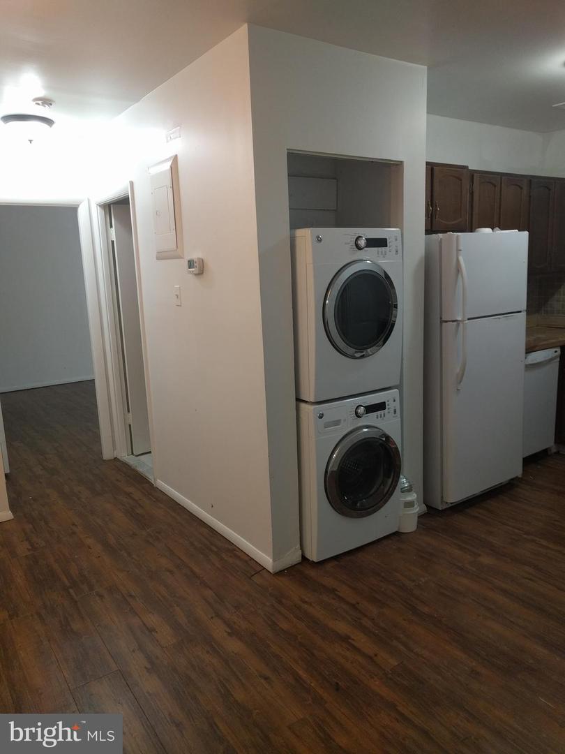 Photo 25 of 36 of 3922 Rolling Rd #A-5 condo