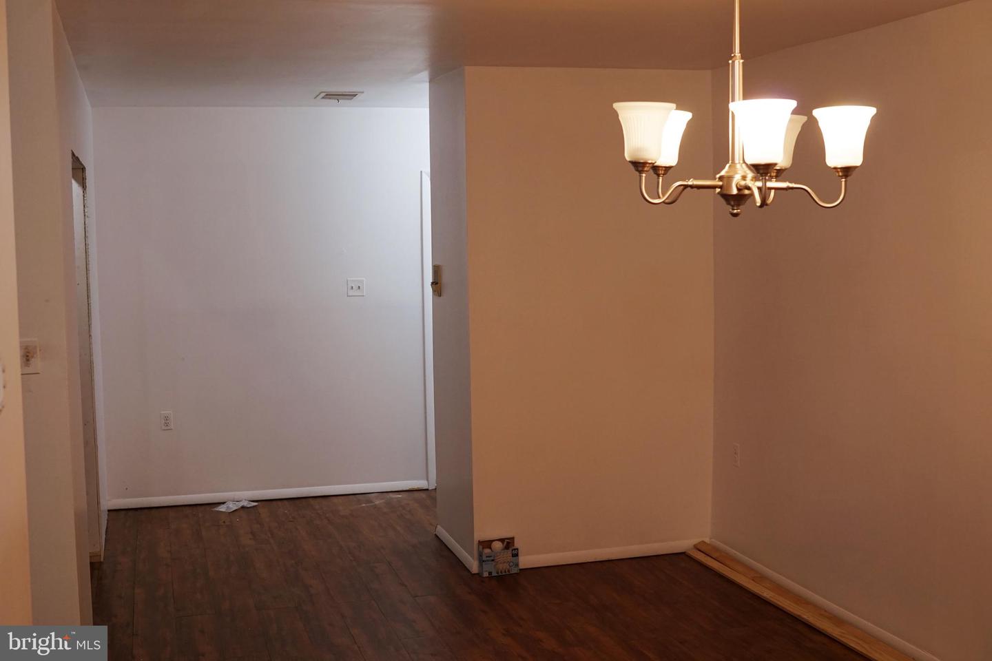 Photo 8 of 36 of 3922 Rolling Rd #A-5 condo