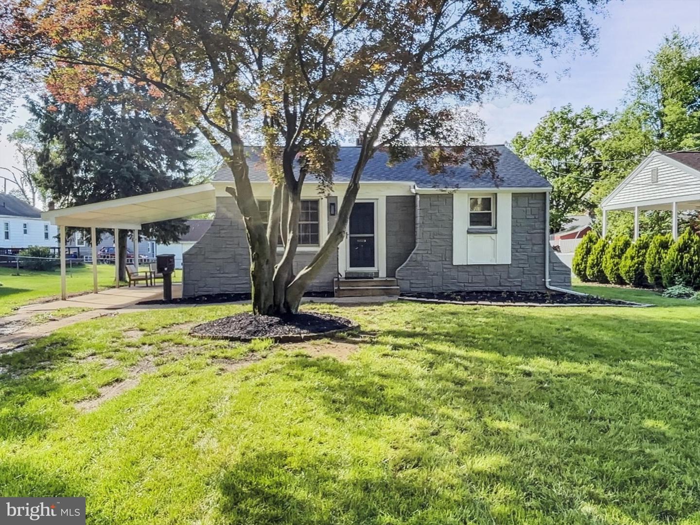 Listing image 1