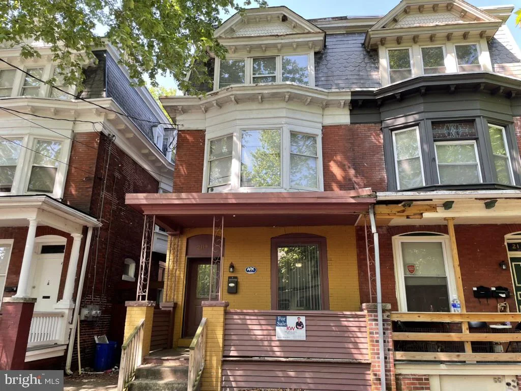 2114 Green Street