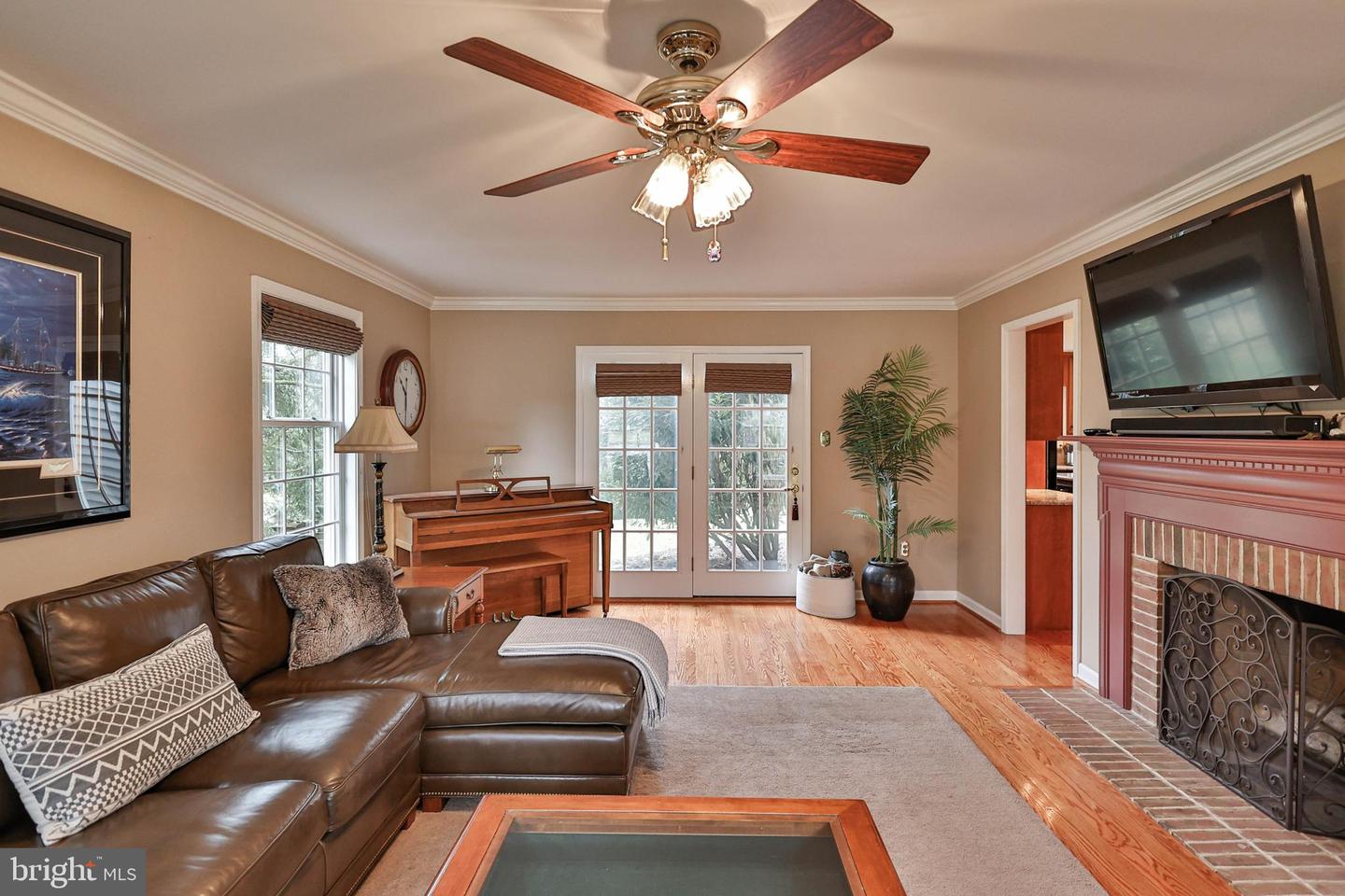 Photo 8 of 54 of 3131 Bradford Cir house