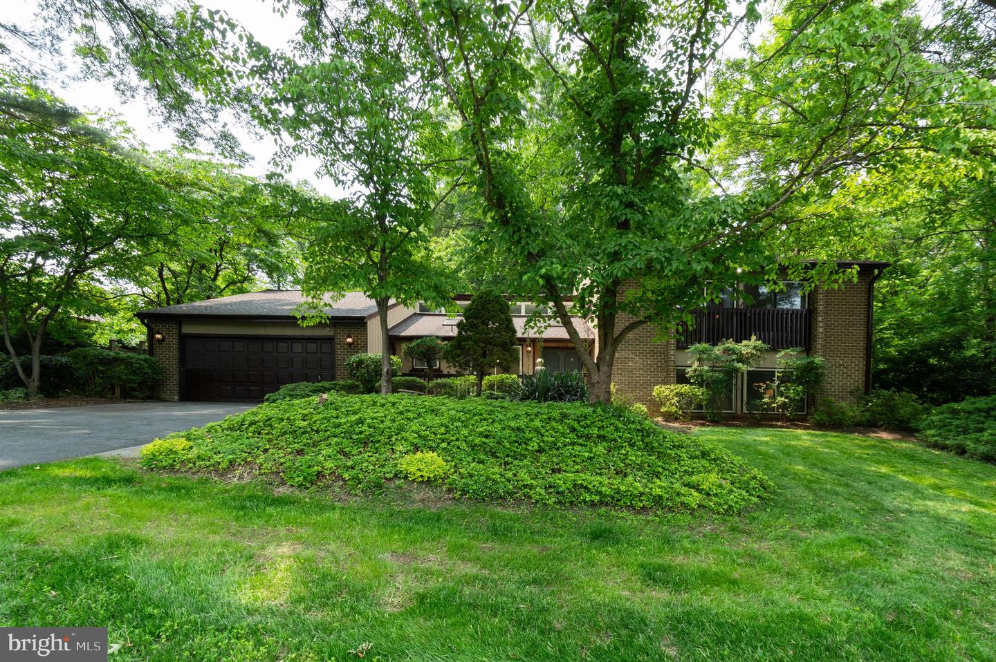 10862 Meadowland Dr