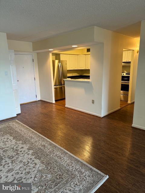 Photo 4 of 16 of 10807 Valley Forge Cir #807 condo