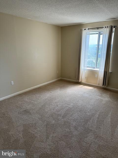 Photo 7 of 16 of 10807 Valley Forge Cir #807 condo