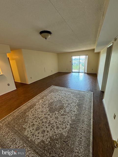 Photo 2 of 16 of 10807 Valley Forge Cir #807 condo