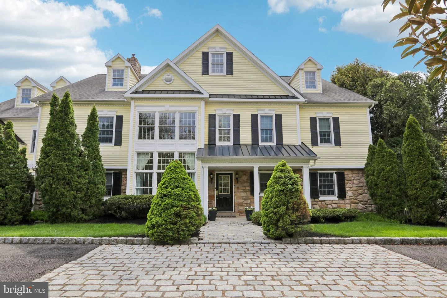 209 E Welsh Road
