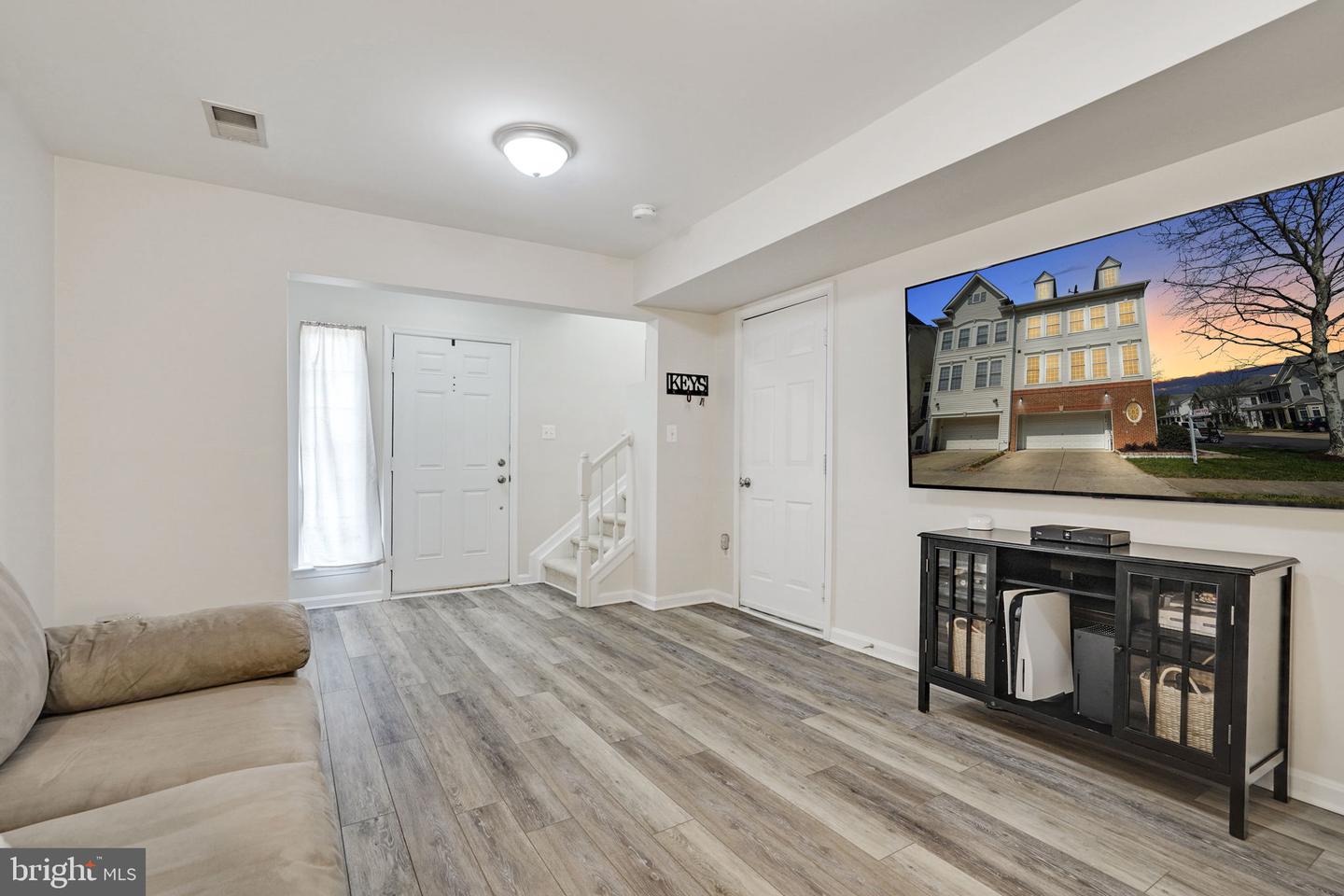 Photo 9 of 36 of 9874 Sounding Shore Ln townhome