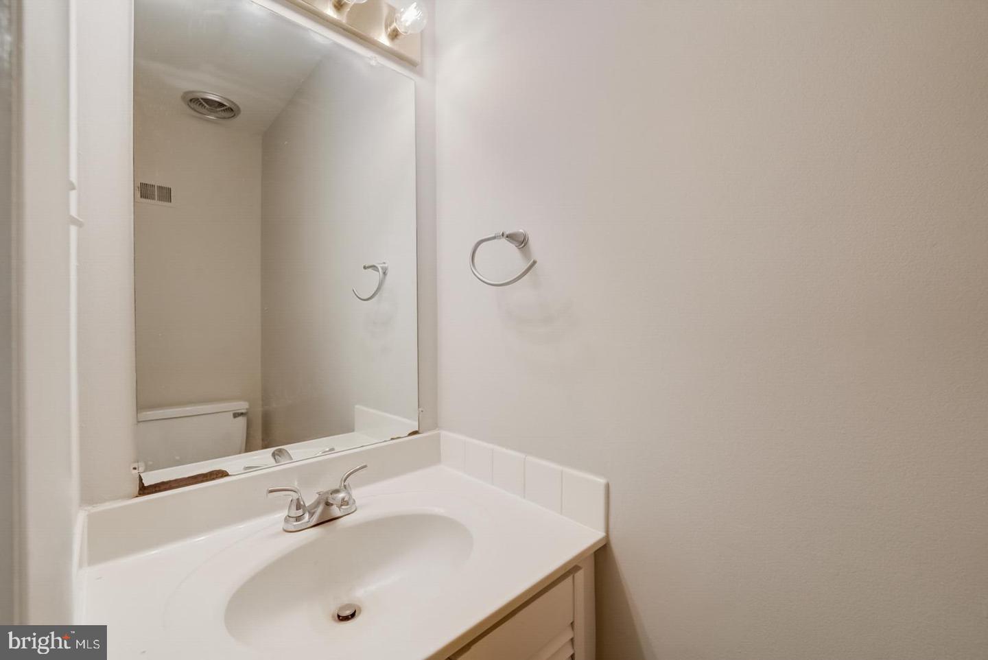 Photo 16 of 28 of 11947 Escalante Ct townhome
