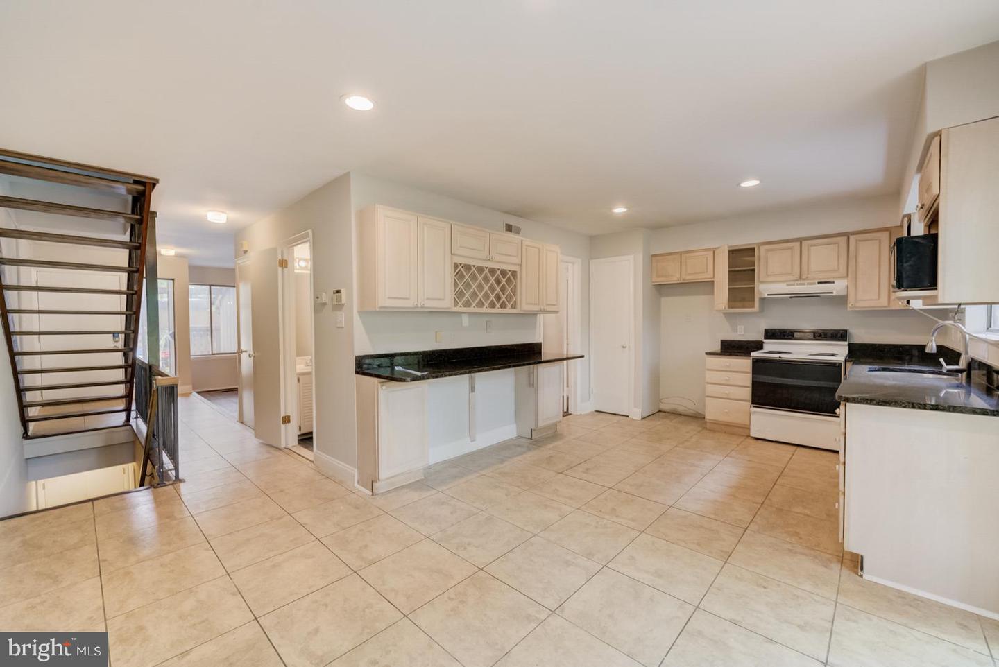 Photo 13 of 28 of 11947 Escalante Ct townhome