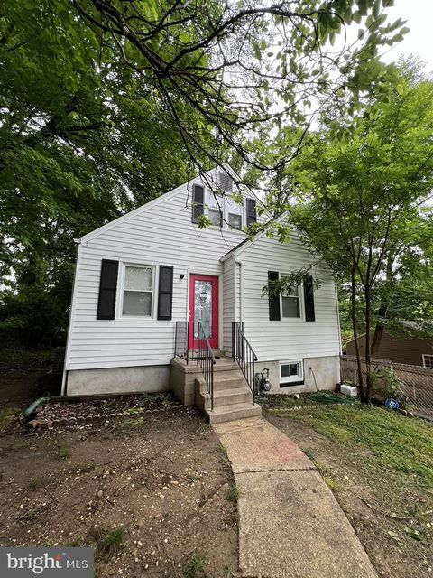 Single Family Residence in Capitol Heights MD 1618 Pacific AVENUE.jpg