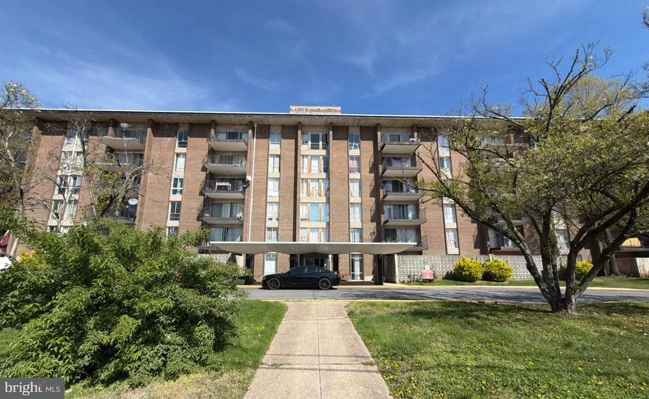 6011 Emerson Street Unit 402, Bladensburg, MD, 20710