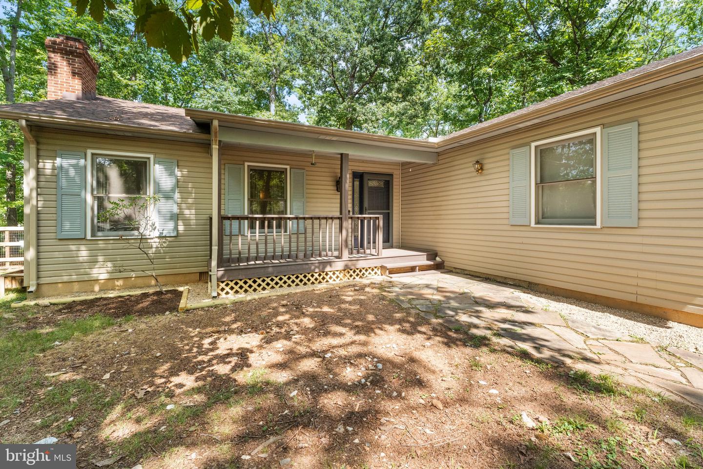 Photo 2 of 32 of 13 Nahor Dr house