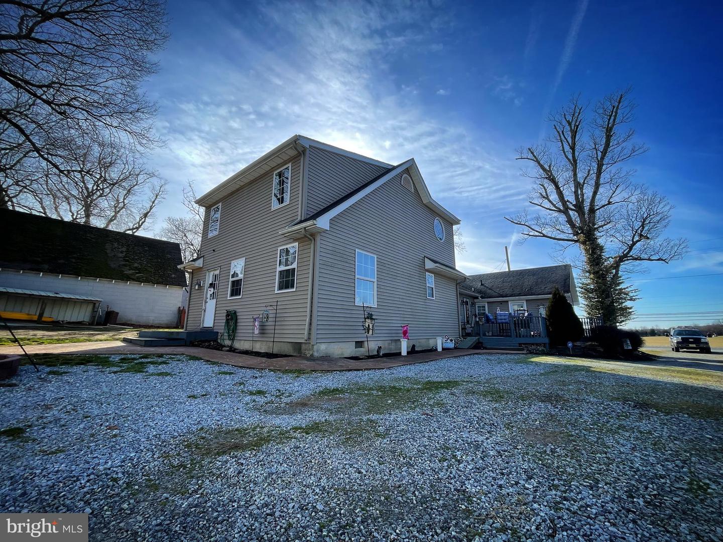Photo 59 of 74 of 230 Old Deerfield Pike house