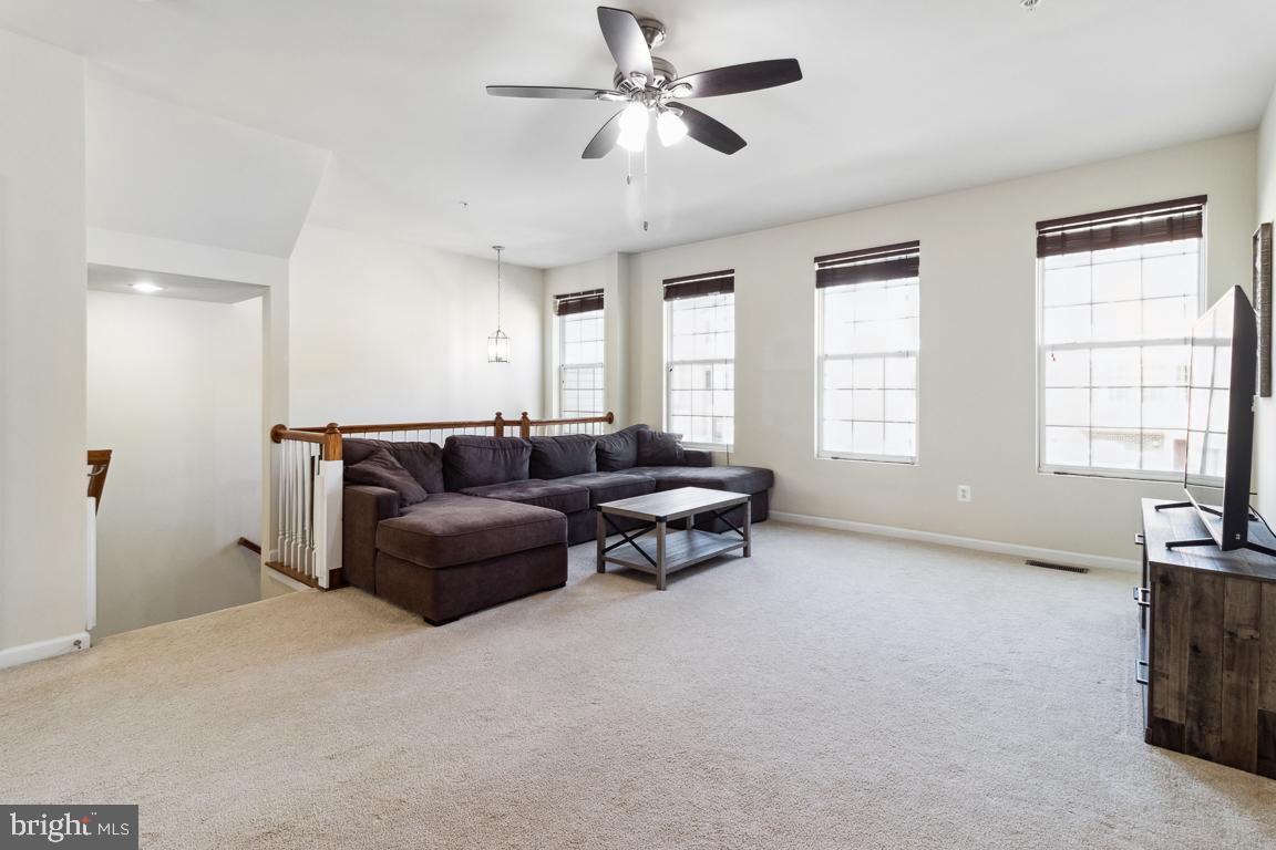 Photo 8 of 70 of 7281 Stallings Dr townhome
