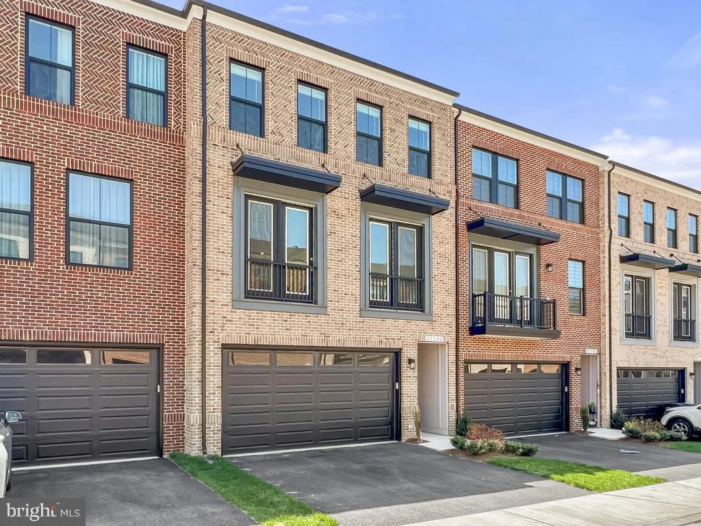 21740 Charing Cross Terrace, Broadlands, VA, 20148