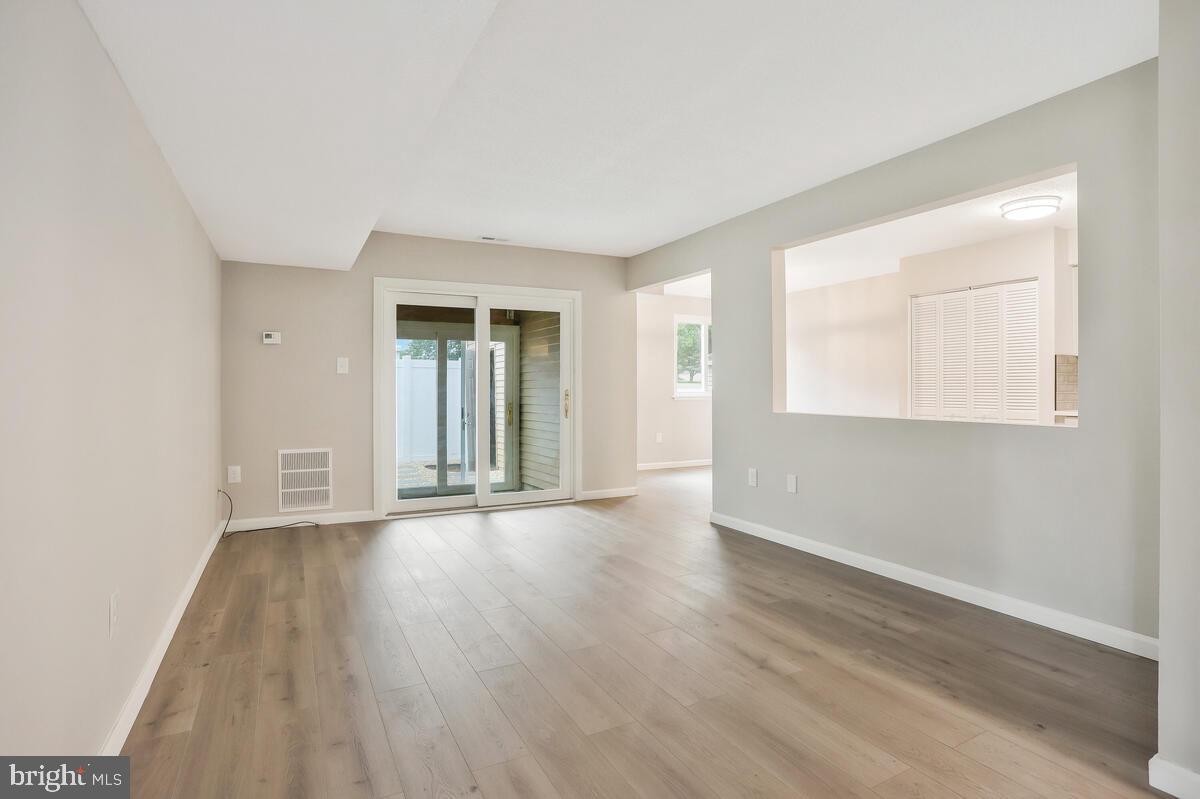 Photo 6 of 39 of 7295-C Coachlight Ct multi-family property
