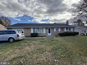 1140 Cedar Crest Drive