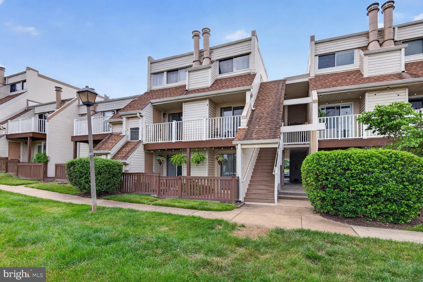 1006 Warwick Court Unit B