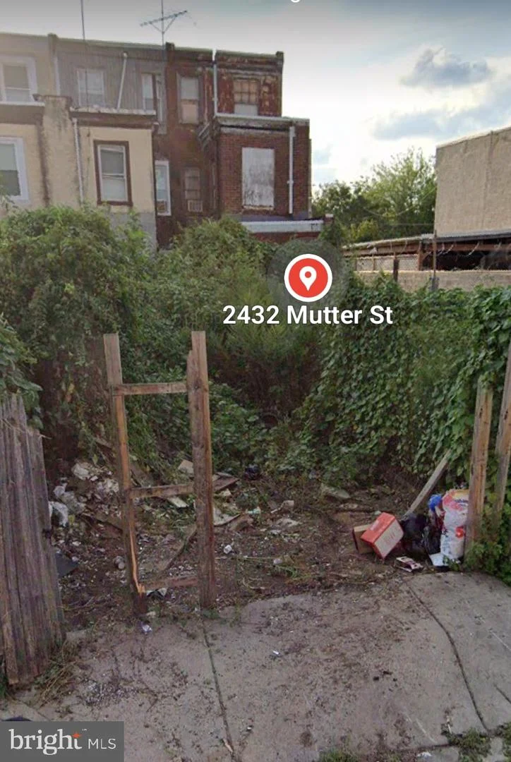 2432 N Mutter Street
