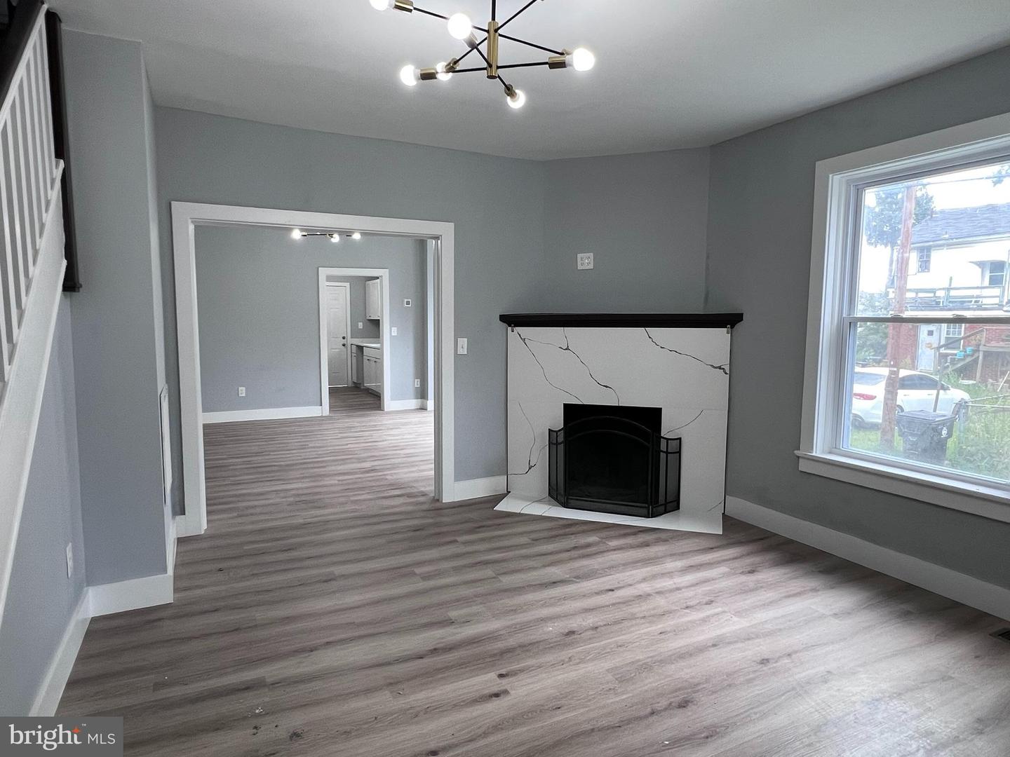 Photo 6 of 50 of 1622 Revere St multi-family property