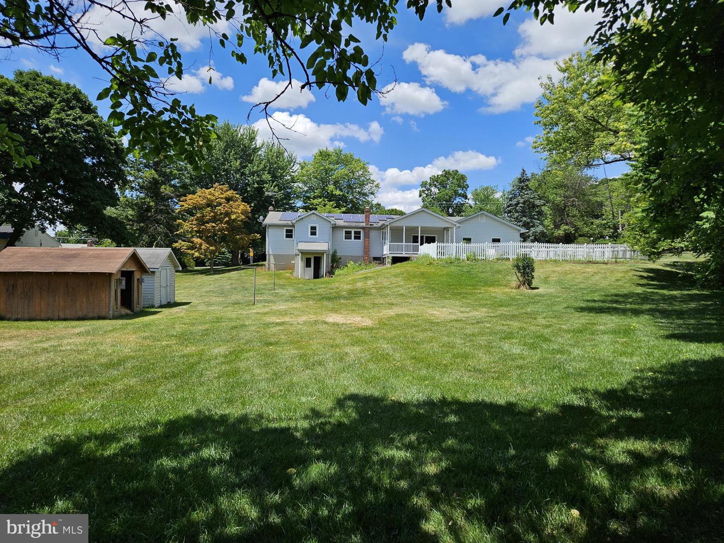 Photo 51 of 59 of 2501 Sykesville Rd house