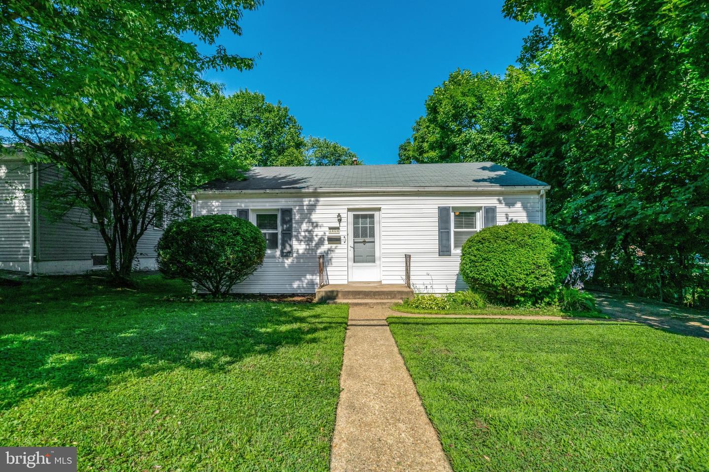 1404 N Roosevelt Street N, Arlington, VA, 22205