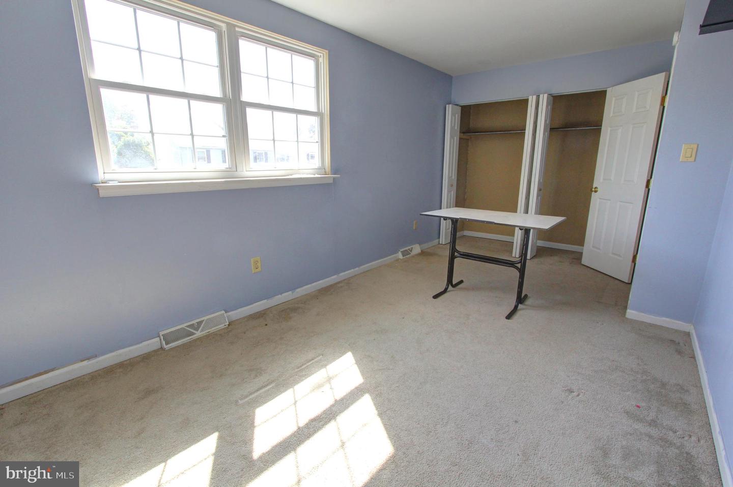Photo 17 of 21 of 27 Braithwaite Ln multi-family property