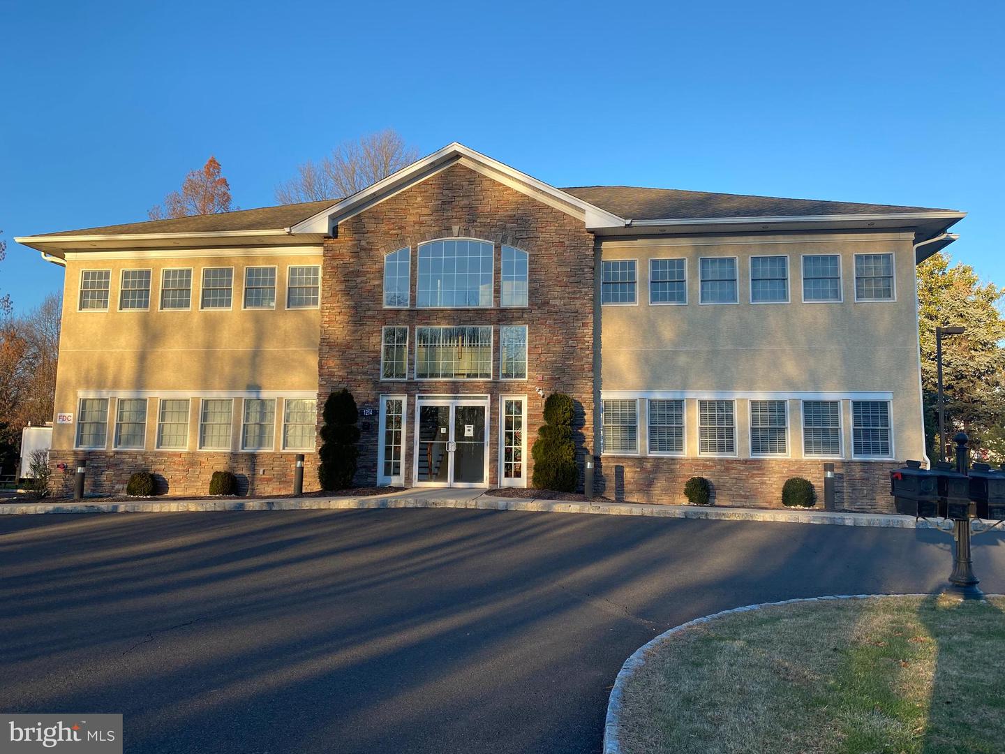 1214 Easton Rd #200