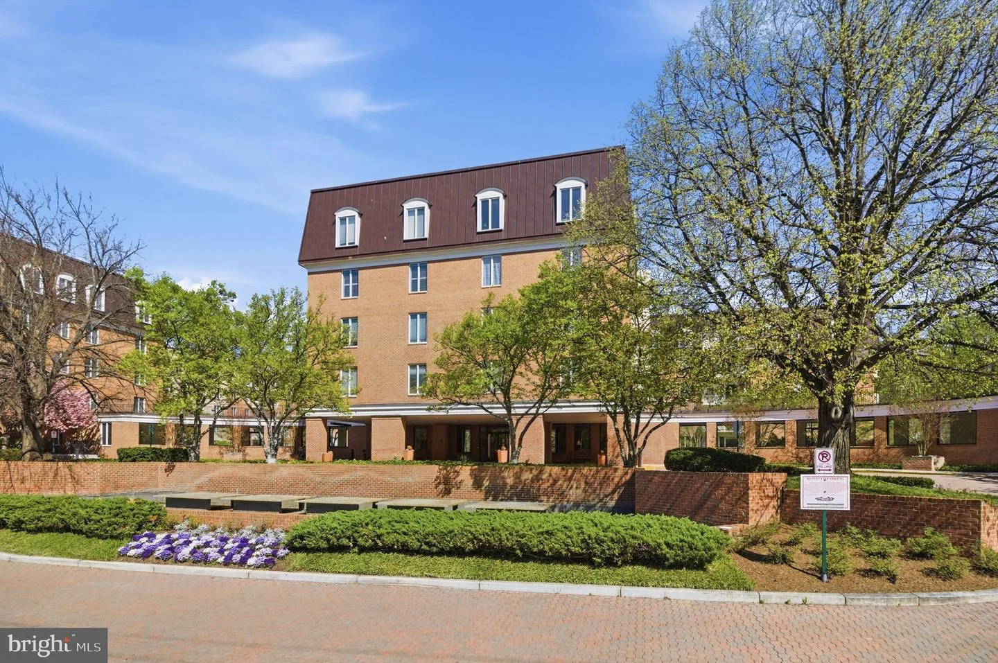 8101 Connecticut Avenue Unit N-304