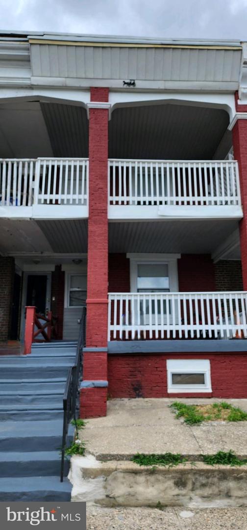 View Philadelphia, PA 19151 townhome