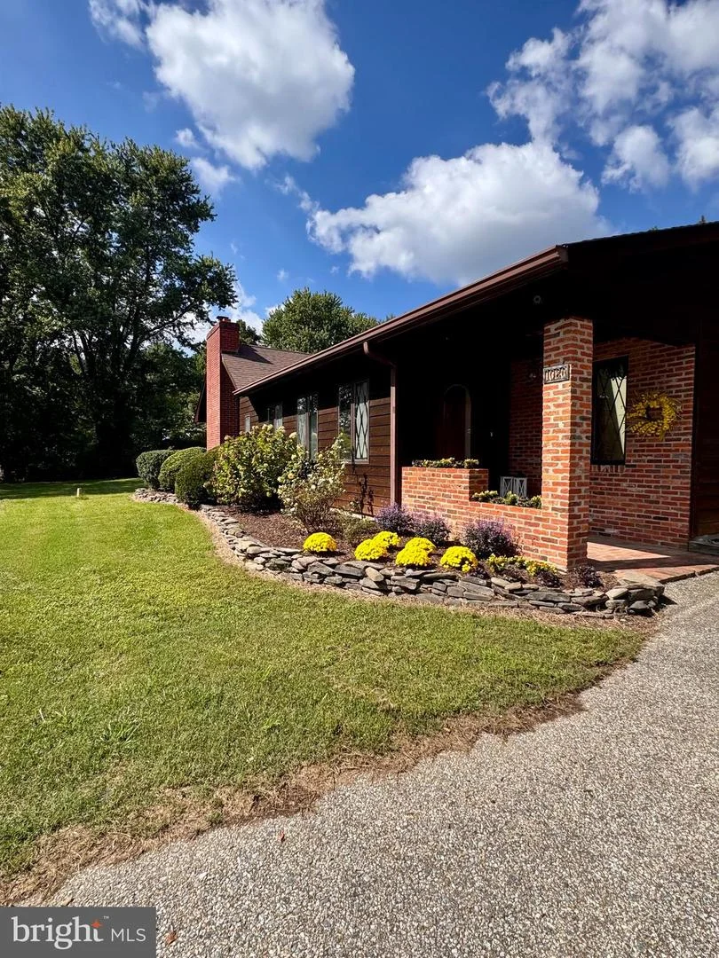 1080 Mt Airy Road