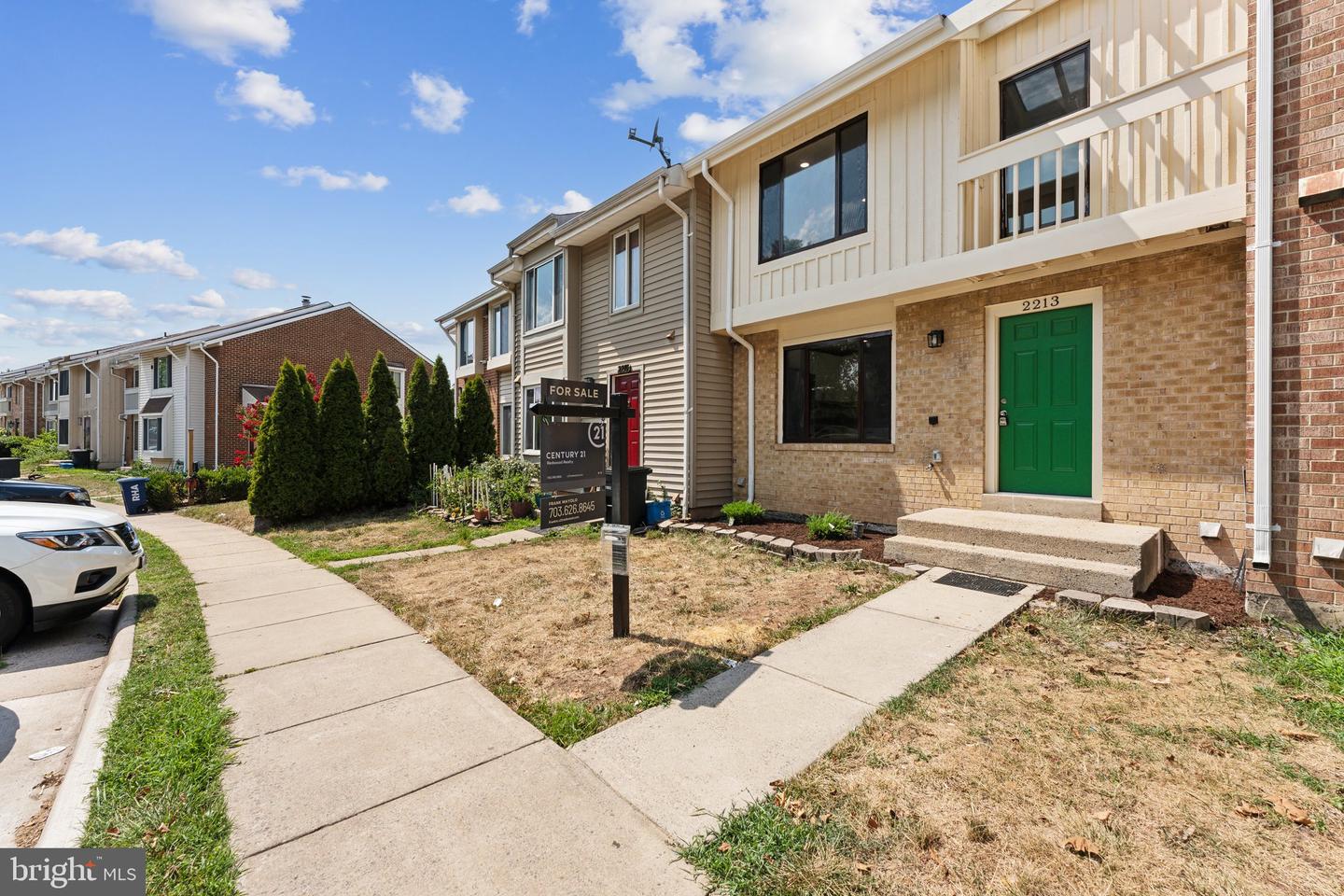 View Herndon, VA 20170 townhome